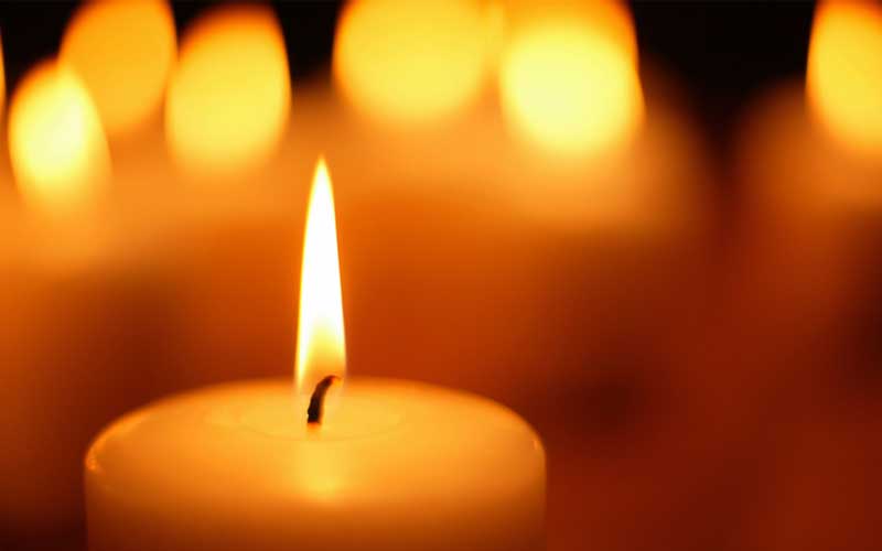 Una Novena Speciale